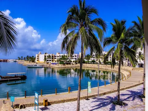 Coastal Living With Marina Views