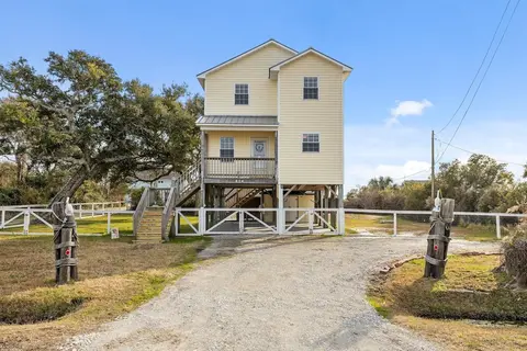 Gotta Getaway 3 Bedroom Home by Redawning