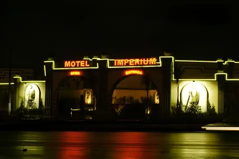 Motel Imperium Adults Only
