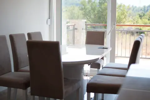 Hvar-Holiday Apartments