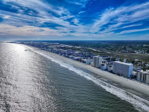 1412 Waters Edge Resort 3 Bedroom Condo by RedAwning