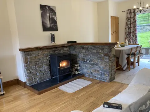 Molaga Street Retreat - 3 Bedroom House