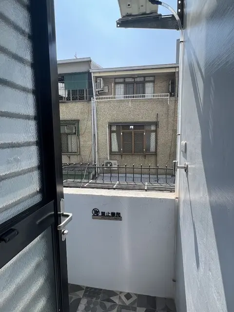 simple life house