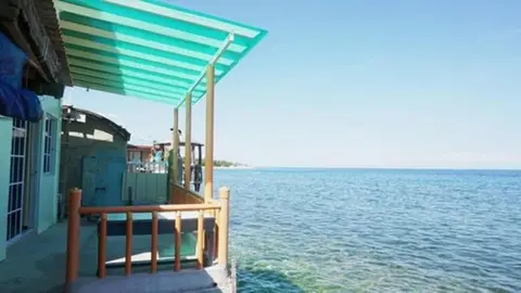 Good Hearts Inn by the Sea by Cocotel