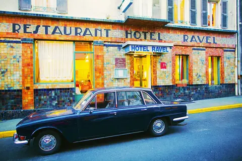 The Old Hotel Ravel