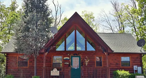 Smoky Mountain Getaway #435