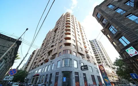 Rooftop City View apartments