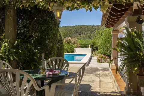 Villa - 2 Bedrooms with Pool and WiFi - 103235