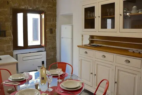 Welcomely - Santa Chiara