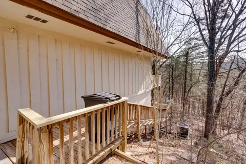 Cherokee Village Townhome w/ 3 Community Pools!