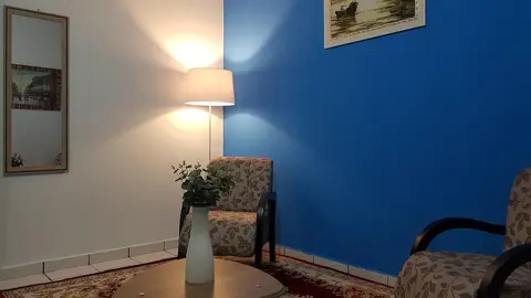 B & A Suites Inn