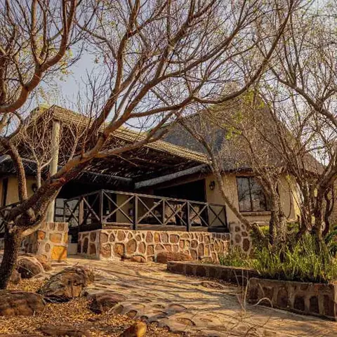 Mmakuba Private Game Lodge
