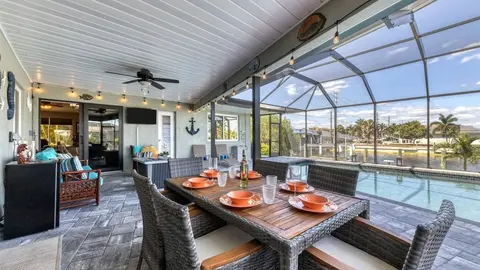 The Canal House Of Punta Gorda Isles, Pool, Pet Friendly, Kayaks, Bikes 3 Bedroom Home