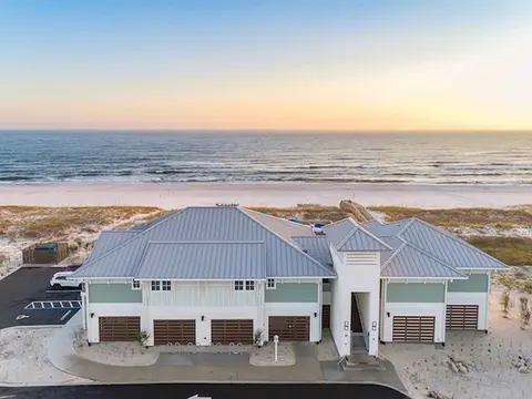 Santo Amaro by Southern Vacation Rentals