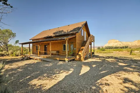 Cozy Henrieville Cabin: 18 Mi to Bryce Canyon NP!