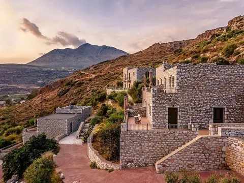 Onar Mani Suites