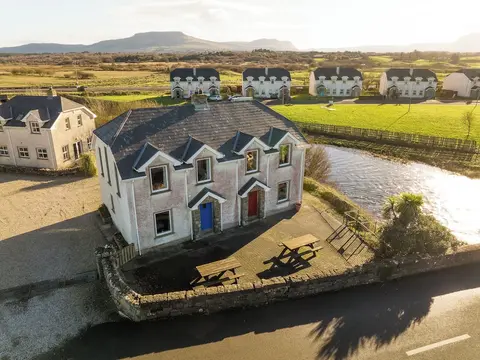 Fishery Cottages - Bundoran