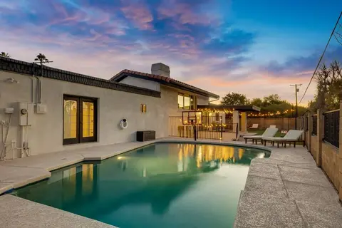 Huge Golf Course Home-free Heated Pool Theatre Gym