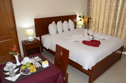 Hoteles Casa Real