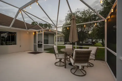 Summer Daze by Distinctive Beach Rentals