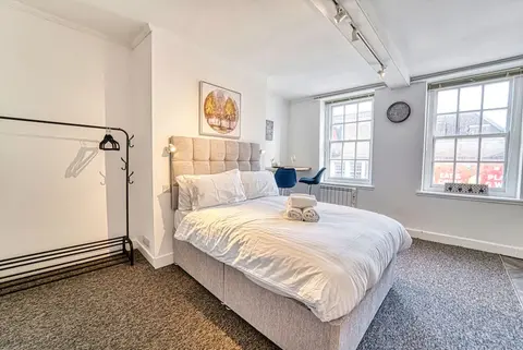 Host Stay Hills Dwelling