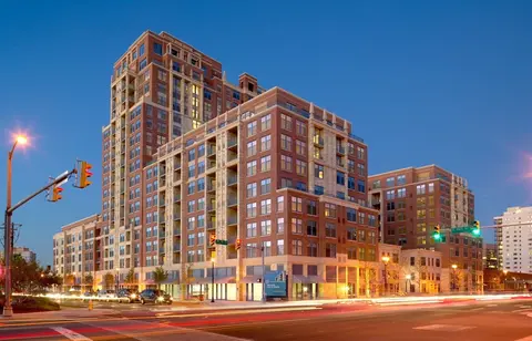 Bluebird Suites in Crystal City