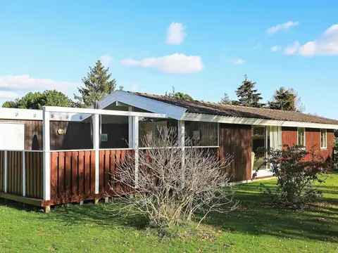 Peaceful Holiday Home in Falster near Sea