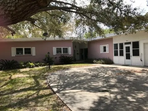 Coastal Breezes 4 Bedroom Home