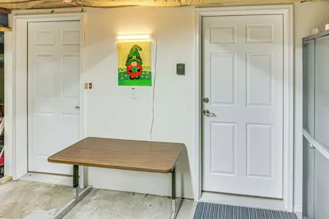 Riverside Inn and Suites