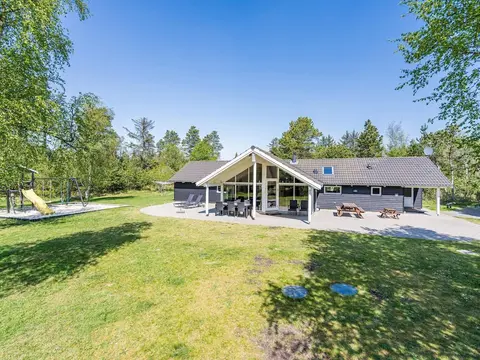 8 Person Holiday Home in Blavand