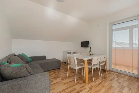 Lavrič Hideaway Apartment 4