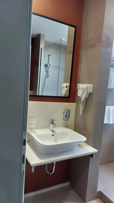 Hotel Russia