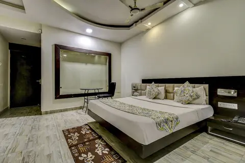Fabhotel Csfc