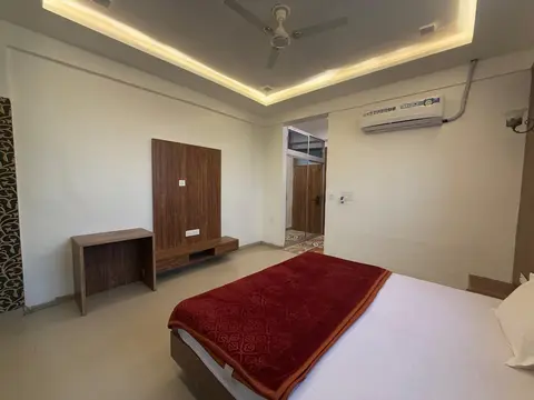 Shree Radha Residency-near ISKCON Temple