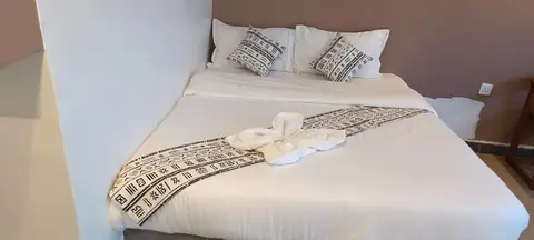 Osiligi White Resort