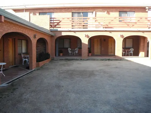 Cooma Country Club Motor Inn
