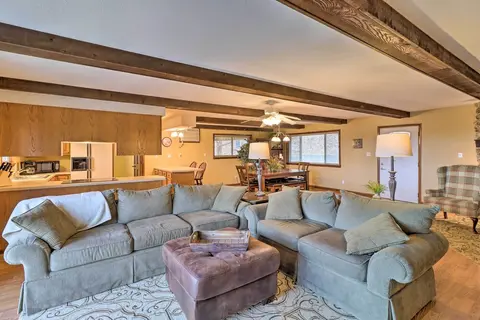 Charming Mountain Home Retreat w/ Lake Views!