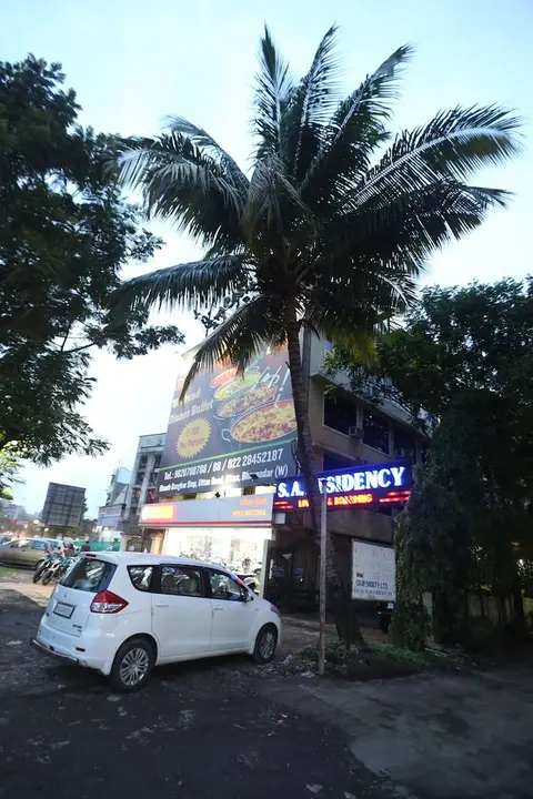 Hotel Sa Residency