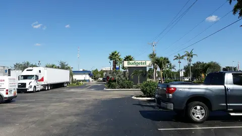 Budget Inn