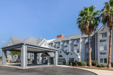 Days Inn by Wyndham San Antonio Downtown