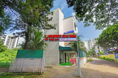 Fabhotel Shree Sai Inn