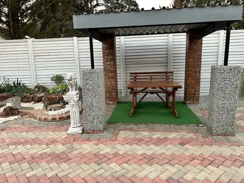 Gunhill Avenue Guesthouse
