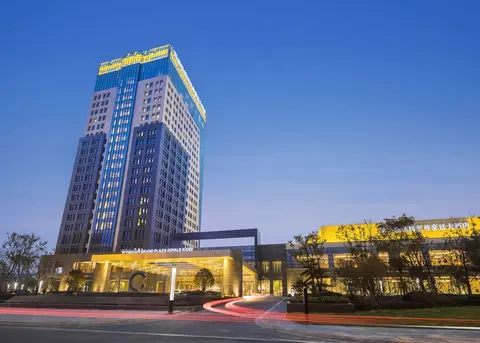 Wyndham Grand Plaza Royale Kaidi