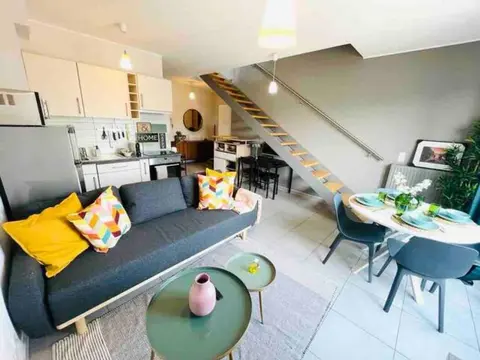 Charming Duplex in Center w. 2 Terraces