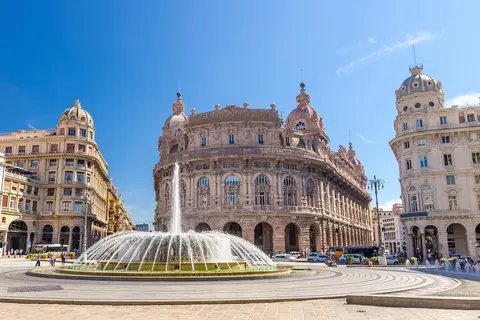 Acquario Genova 10 300mt From Sea Centre