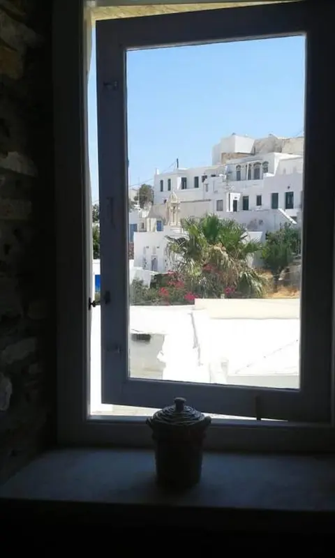 Delphis the Artist s House