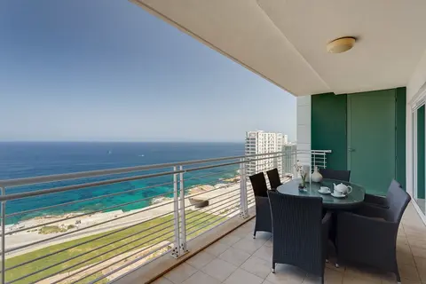 Waterfront LUX APT inc Pool, Sliema Upmarket Area