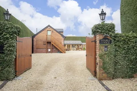 Stable Lodge Boutique B&B