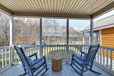 < 1 Mi to Lake Norman Marina: Home w/ Pool Access