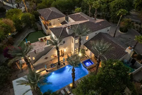 Villa del Gallo by Avantstay Luxury Group Retreat Pool Putting Green